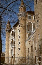 Marche. Urbino, facciata del palazzo Ducale.